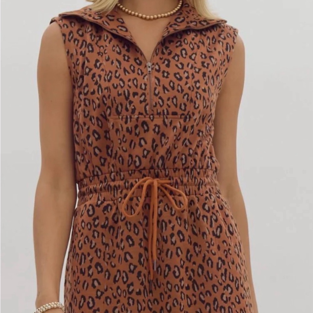 Entro Half Zip Sleeveless Drawstring Waist Leopard Print Mini Dress Size M